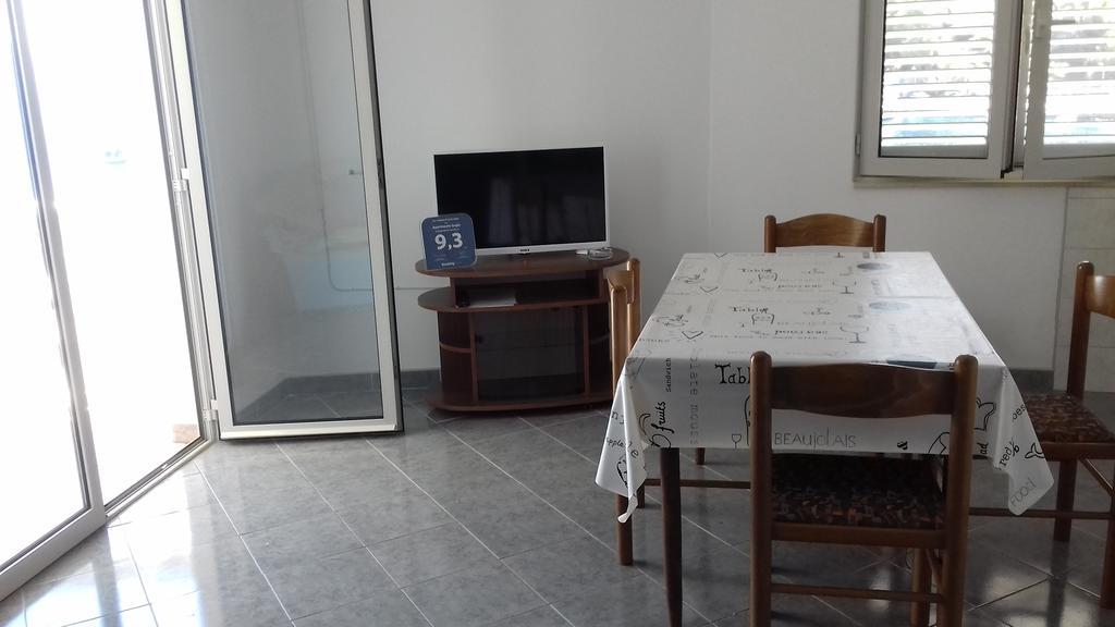 Apartments Gugic Prigradica Εξωτερικό φωτογραφία