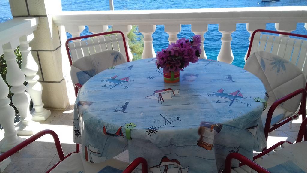 Apartments Gugic Prigradica Εξωτερικό φωτογραφία